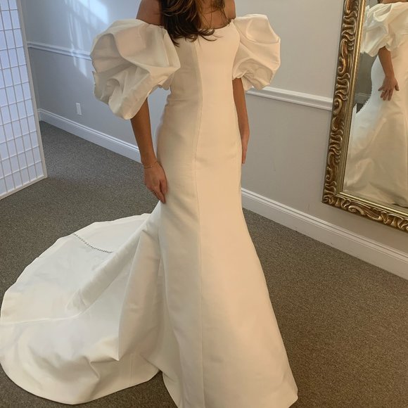 Monique Lhuillier Admire Wedding Dress - Picture 3 of 5